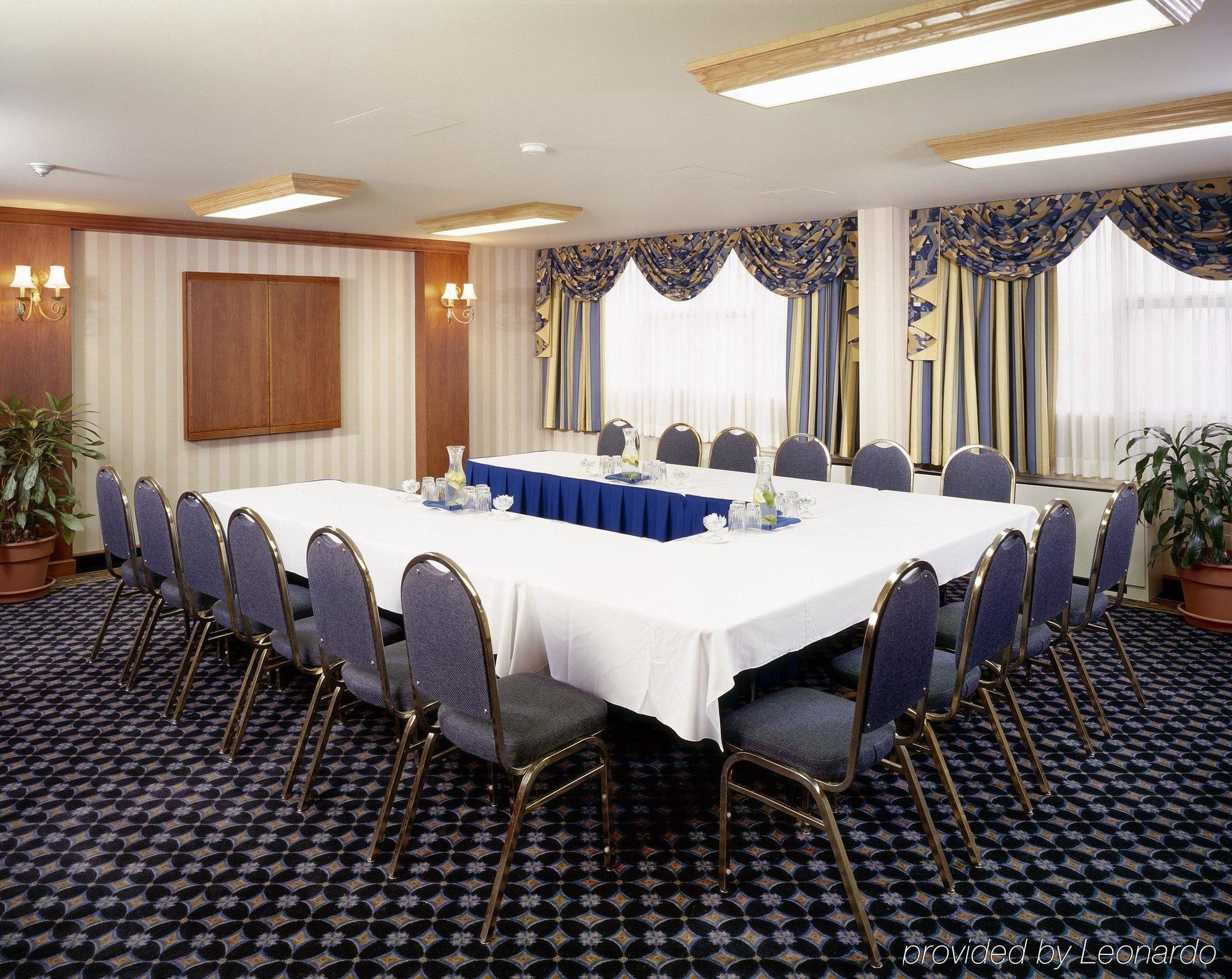 Winnipeg-south By Ihg 3* Winnipeg